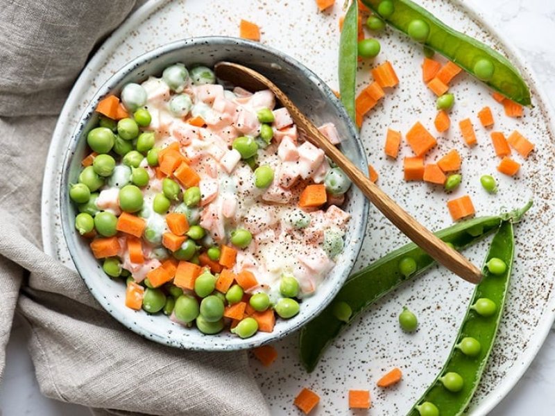 Italiensk salat - Hjemmelavet italiensk salat med ærter og gulerødder.

Når der er friske sprød...
