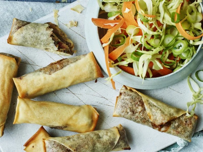 Forårsruller i airfryer - Lækre forårsruller med fyld af grøntsager; svampe, kål, løg og peberfrugt. Al...