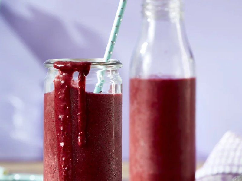 Blåbærsmoothie med havredrik - Blåbærsmoothie med havredrik er en nem og hurtig plantebaseret smoothie med f...
