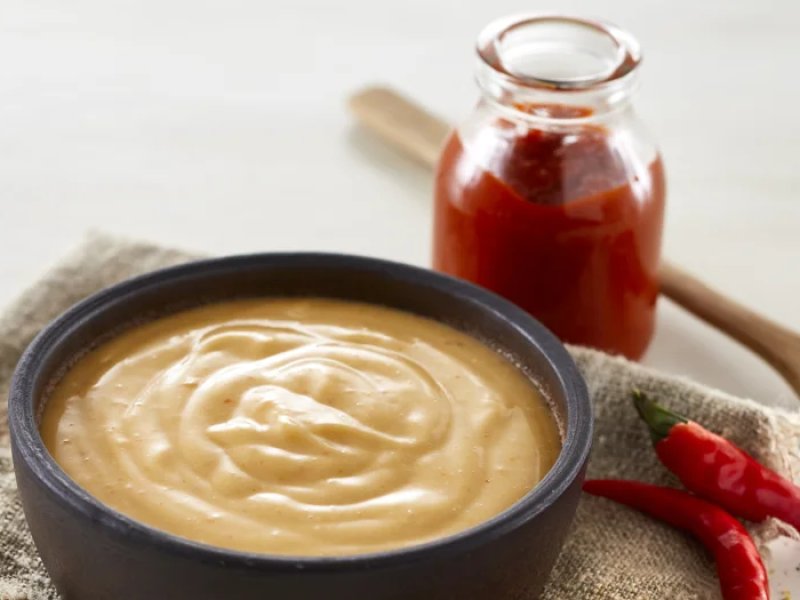 Chilimayonnaise - Chilimoyonnaise er en lækker hjemmelavet mayo med ekstra smag af chili. Chili...