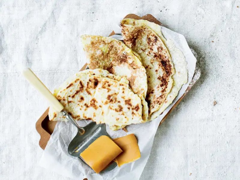 Norske pandebrød potetlomper - Rulles om myseosten eller andet pålæg. Et fladbrød bagt på en blanding af kar...