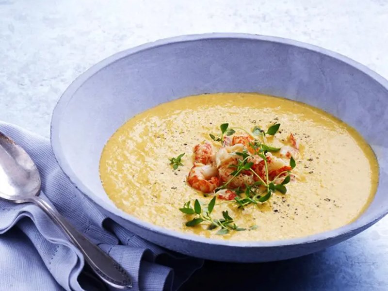 Krebsehalesuppe - Der findes mange lækre retter med skaldyr, men en god krebsehalesuppe med en ...