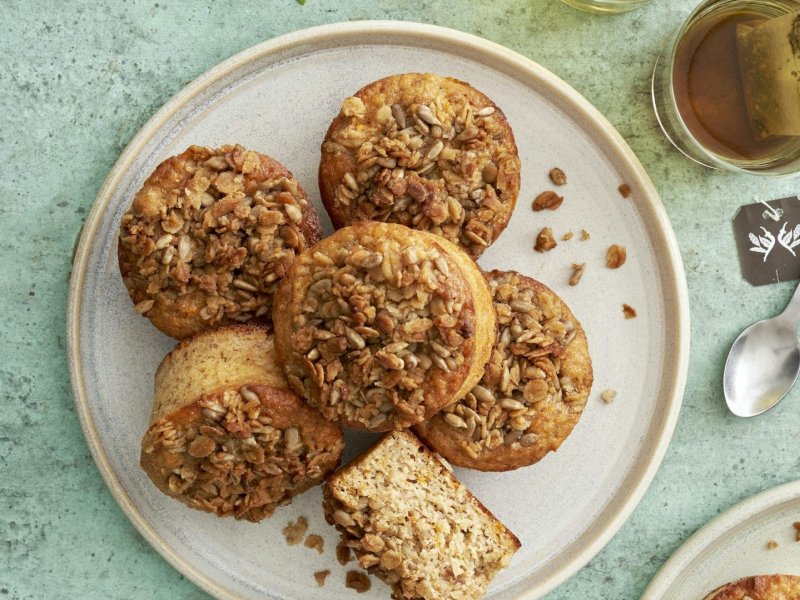 Morgenmadsmuffins med honning og græsk yoghurt - Grove og sundere muffins, som er geniale til morgenmad eller som mellemmåltid.