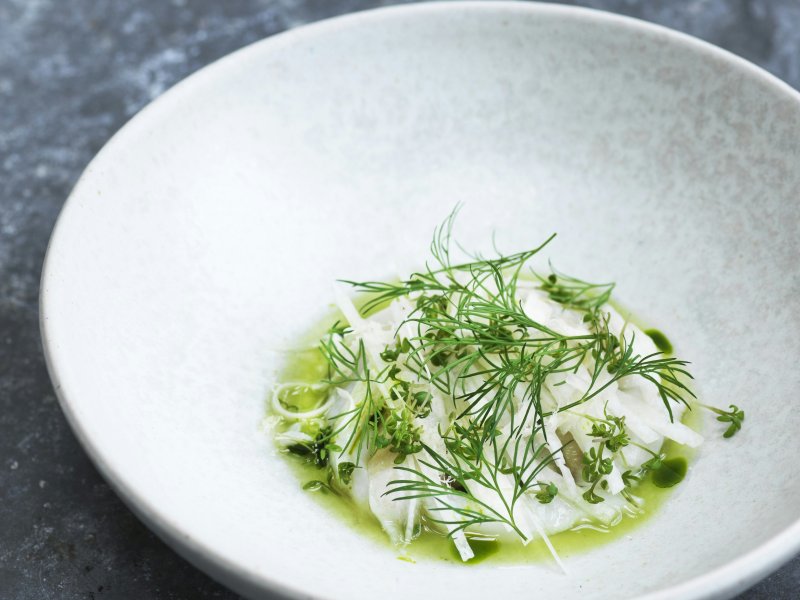 Ceviche af ising – lækker forret - Ising er en meget mild og lys fisk, der både i smag og udseende minder om rød...
